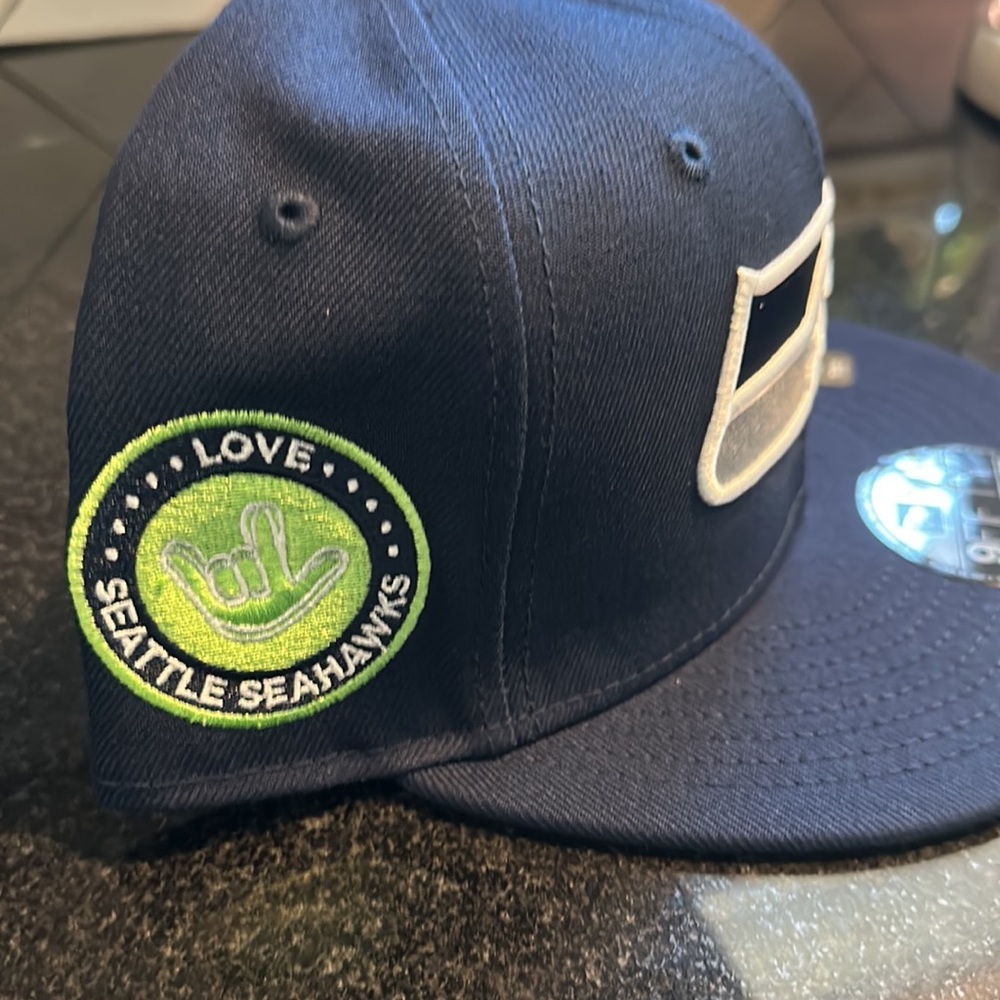 Seahawks Snapback - Picture 2 of 4